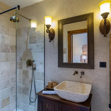 Sienna, Unique Oasis With Views In Old Towns Heart Apartment Krakow